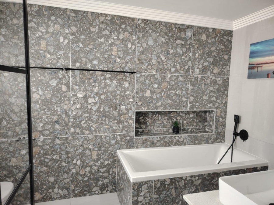 3 Bedroom Property for Sale in Hartenbos Central Western Cape